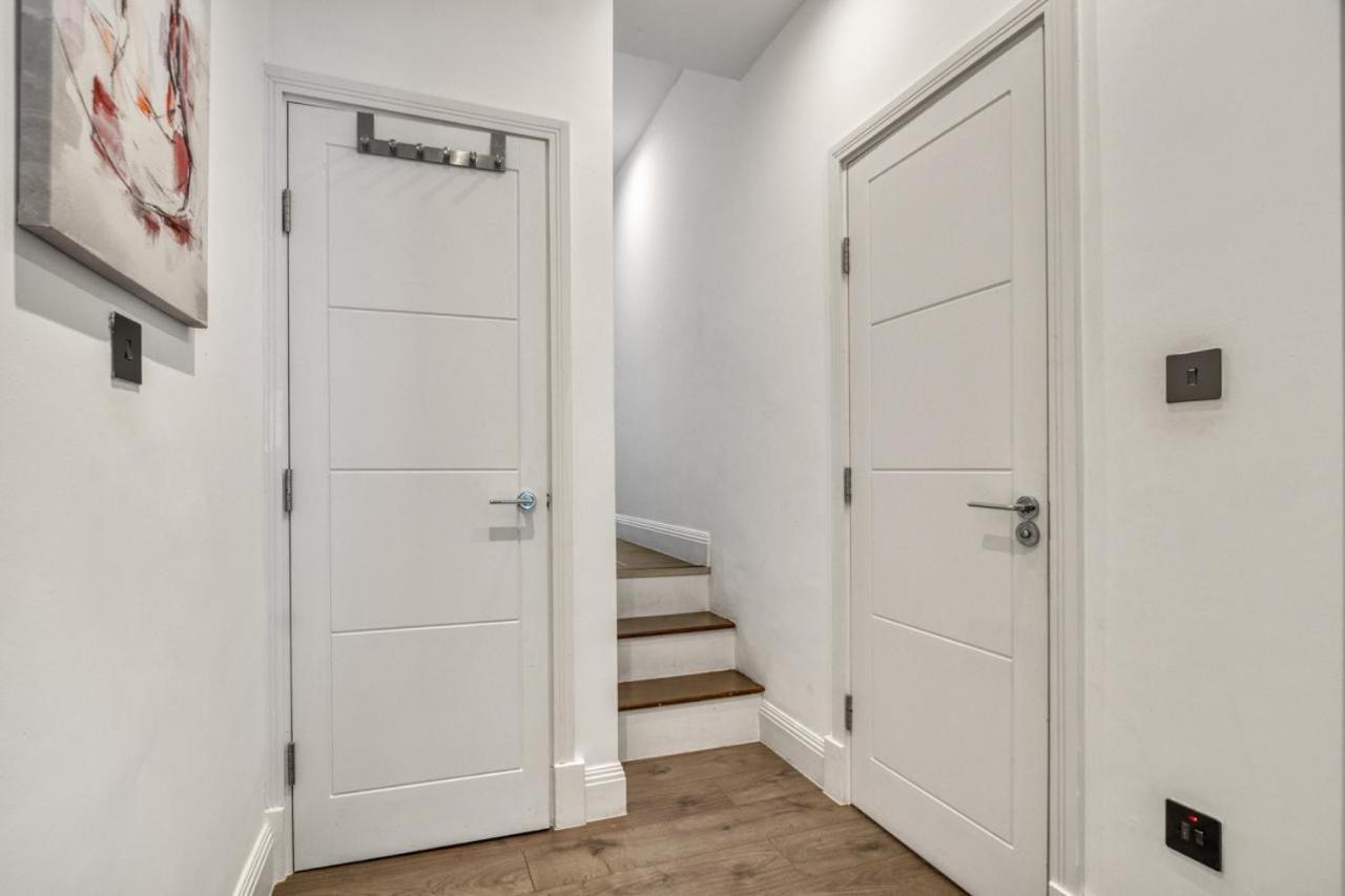 Appartement Luxurious Hidden Gem In Wandsworth à Londres Extérieur photo