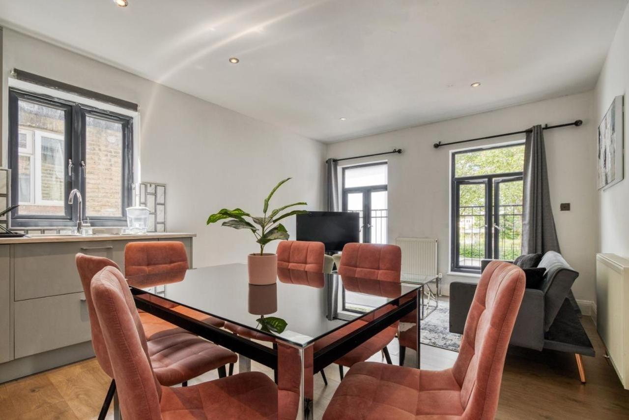 Appartement Luxurious Hidden Gem In Wandsworth à Londres Extérieur photo