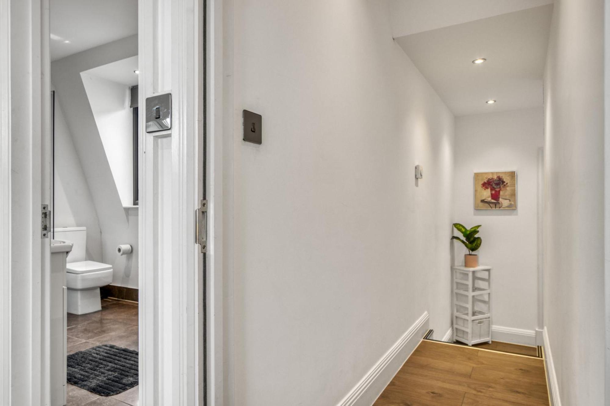 Appartement Luxurious Hidden Gem In Wandsworth à Londres Extérieur photo